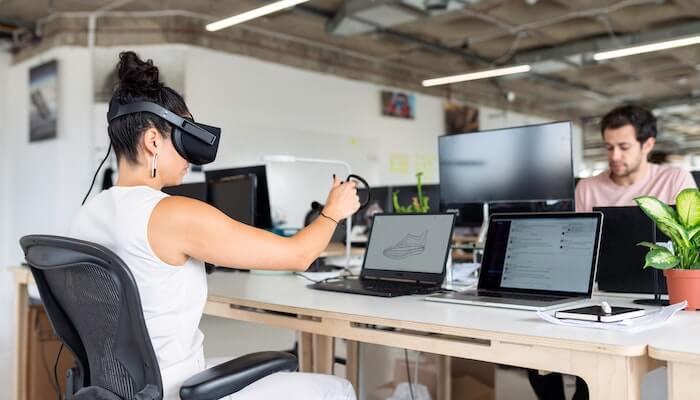 What are the Most Important Benefits of Using Virtual Reality in Business Training?